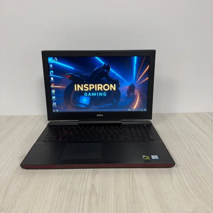 Ігровий ноутбук Б-клас Dell Inspiron 15 Gaming 7567 / 15.6" (1920x1080) TN / Intel Core i5-7300HQ (4 ядра по 2.5 - 3.5 GHz) / 8 GB DDR4 / 256 GB SSD M.2 / nVidia GeForce GTX 1050, 4 GB GDDR5, 128-bit / WebCam б/в - зображення 2