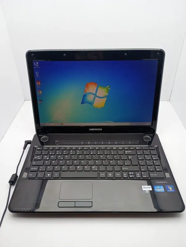 Ноутбук Acer Medion E6221 / 15.6" (1366x768) TN / Intel Core i3-2310M (2 (4) ядра по 2.1 GHz) / 6 GB DDR3 / 320 GB HDD / Intel HD Graphics 3000 / WebCam б/в - зображення 7