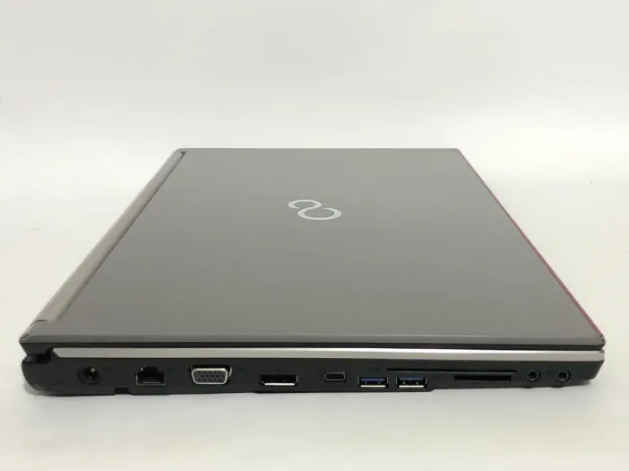 Мобільна робоча станція Б-клас Fujitsu Celsius H760 / 15.6" (1920x1080) IPS / Intel Core i5-6440HQ (4 ядра по 2.6 - 3.5 GHz) / 16 GB DDR4 / 256 GB SSD / nVidia Quadro M600M, 2 GB GDDR5, 128-bit / WebCam / Win 10 Pro б/в - зображення 4