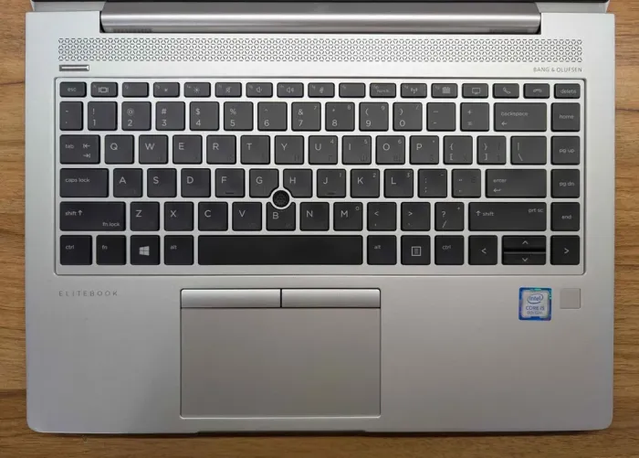Ультрабук Б-клас HP EliteBook 840 G5 / 14" (1920x1080) IPS / Intel Core i5-8350U (4 (8) ядра по 1.7 - 3.6 GHz) / 16 GB DDR4 / 512 GB SSD / Intel UHD Graphics 620 / TouchID / WebCam / Windows 10 б/в - зображення 4