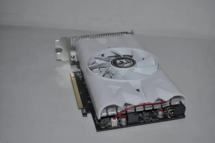 Дискретна відеокарта SOYO Radeon RX 470, 4 GB GDDR5, 256-bit / DVI, HDMI, DisplayPort - зображення 7