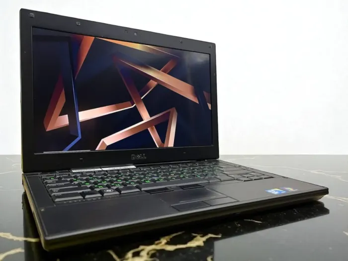 Ноутбук Б-клас Dell Latitude E4310 / 13.3" (1366x768) TN / Intel Core i5-520M (2 (4) ядра по 2.4 - 2.93 GHz) / 4 GB DDR3 / 250 GB HDD / Intel HD Graphics / WebCam б/в - зображення 8