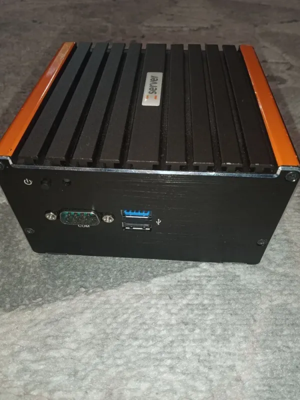 Промисловий ПК Thomas Krenn LES v2 / Intel Celeron N2930 (4 ядра по 1.83 - 2.16 GHz) / 8 GB DDR3 / 200 GB SSD / Intel HD Graphics б/в - зображення 2