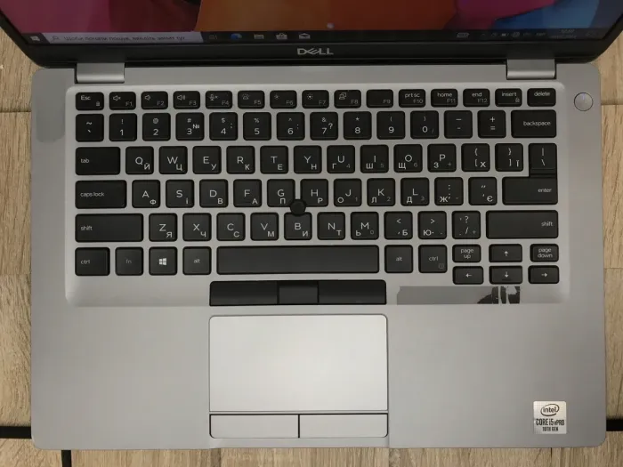 Ультрабук Б-клас Dell Latitude 5410 / 14" (1920x1080) IPS / Intel Core i5-10310U (4 (8) ядра по 1.7 - 4.4 GHz) / 8 GB DDR4 / 512 GB SSD M.2 / Intel UHD Graphics / WebCam / Windows 10 б/в - зображення 4
