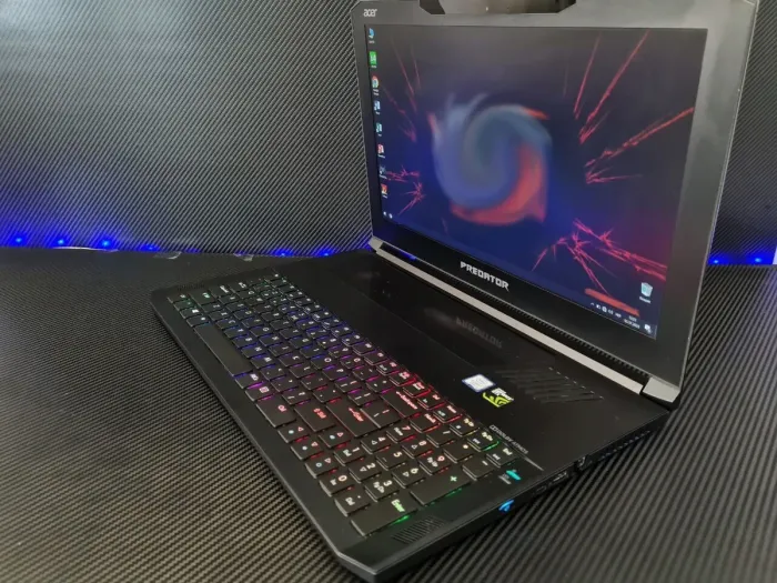 Ігровий ноутбук Б-класс Acer Predator Triton 700 PT715-51 / 15.6" IPS / Intel Core i7-7700HQ (4(8) ядра по 2.8-3.8 GHz) / 16GB DDR4 / 512GB SSD / GeForce GTX 1080, 8GB GDDR5X, 256-bit / WebCam / HDMI б/в - зображення 4