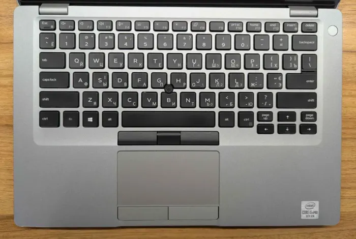 Ультрабук Dell Latitude 5410 / 14" (1920x1080) IPS / Intel Core i5-10310U (4 (8) ядра по 1.7 - 4.4 GHz) / 8 GB DDR4 / 256 GB SSD / Intel UHD Graphics / WebCam / Windows 10 б/в - зображення 5