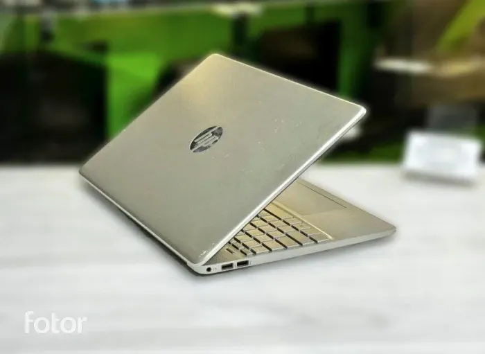 Ультрабук Б-клас HP Laptop 15s-fq2621n / 15.6" (1920x1080) TN / Intel Core i5-1135G7 (4 (8) ядра по 2.4 - 4.2 GHz) / 8 GB DDR4 / 512 GB SSD M.2 / Intel Iris Xe Graphics / WebCam / Win 11 Home б/в - зображення 5