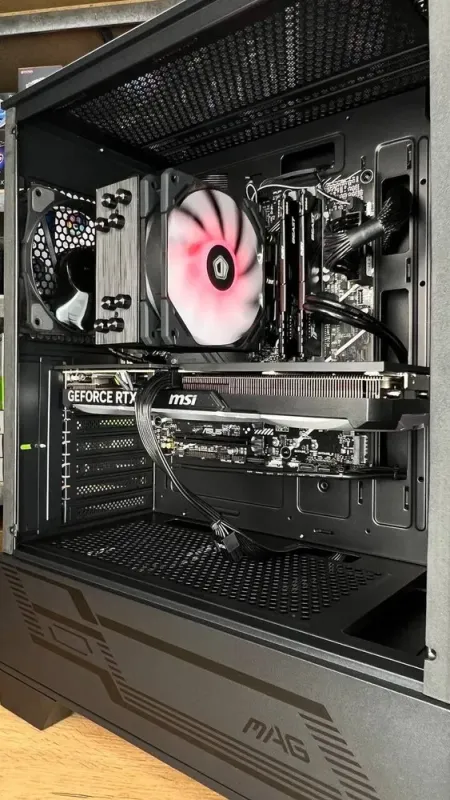 Ігровий ПК MSI MAG Forge 100M Black Tower / Intel Core i5-12400F (6 (12) ядер по 2.5 - 4.4 GHz) / 32 GB DDR4 / 1000 GB SSD M.2 / nVidia GeForce RTX 4060 Ti, 8 GB GDDR6, 128-bit / 650W / HDMI - зображення 5