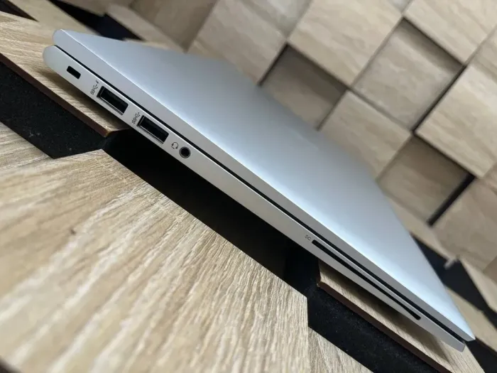 Ультрабук HP EliteBook mt46 / 14" (1920x1080) IPS / AMD Ryzen 3 Pro 4450U (4 (8) ядра по 2.5 - 3.7 GHz) / 8 GB DDR4 / 256 GB SSD M.2 / AMD Radeon RX Vega 5 Graphics / WebCam / HDMI б/в - зображення 7