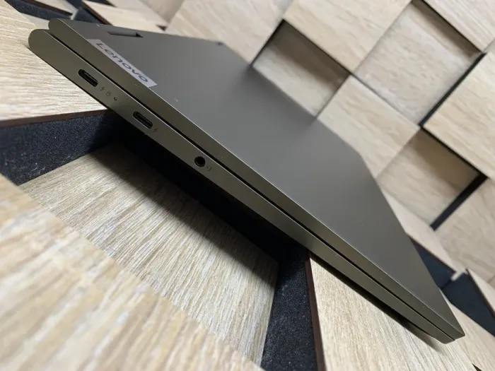 Ноутбук-трансформер Б-клас Lenovo Yoga 7 14ITL5 / 14" (1920x1080) IPS Touch / Intel Core i5-1135G7 (4 (8) ядра по 2.4 - 4.2 GHz) / 12 GB DDR4 / 256 GB SSD M.2 / Intel Iris Xe Graphics / WebCam / Fingerprint б/в - зображення 5