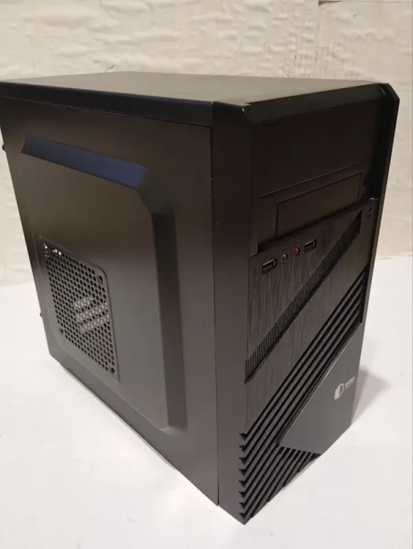 ПК Б-клас QUBE QB05M Tower / AMD Athlon X4 840 (4 ядра по 3.1 - 3.8 GHz) / 8 GB DDR3 / 500 GB HDD / AMD Radeon R7 240, 2 GB DDR3, 128-bit / 400W б/в - зображення 3