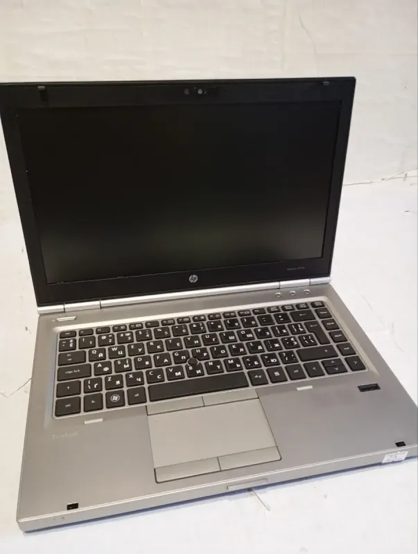Ноутбук Б-клас HP EliteBook 8460P / 14" (1366x768) TN / Intel Core i5-2540M (2 (4) ядра по 2.6 - 3.3 GHz) / 8 GB DDR3 / 250 GB HDD / Intel HD Graphics 3000 / WebCam / DVD-ROM б/в - зображення 3
