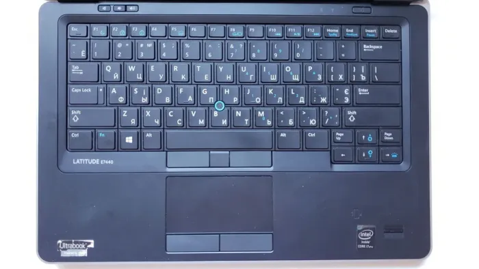 Ультрабук Dell Latitude E7440 / 14" (1920x1080) IPS / Intel Core i7-4600U (2 (4) ядра по 2.1 - 3.3 GHz) / 8 GB DDR3 / 256 GB SSD + 500 GB HDD / Intel HD Graphics 4400 / WebCam б/в - зображення 3