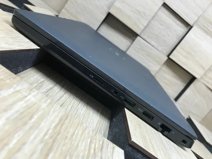 Ноутбук Б-клас Dell Latitude 3420 / 14" (1920x1080) IPS Touch / Intel Core i3-1115G4 (2 (4) ядра по 4.1 GHz) / 8 GB DDR4 / 256 GB SSD / Intel Iris Xe Graphics / Windows 10 б/в - зображення 6