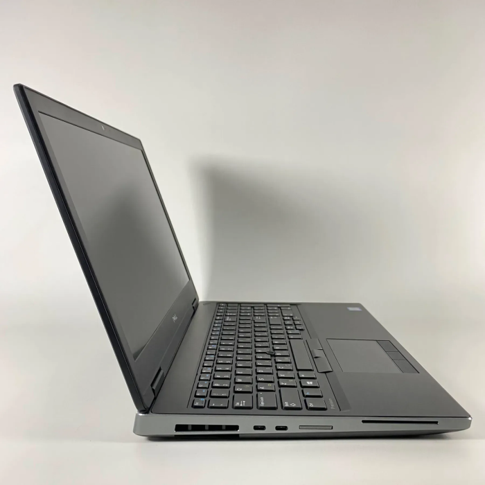 Мобільна робоча станція Б-класу Dell Precision 7530 / 15,6" (3840x2160) IPS / Intel Core i7-8850H (6 (12) ядра по 2,6 - 4,3 ГГц) / 16 ГБ DDR4 / 512 ГБ SSD / nVidia Quadro P1000, 4 ГБ GDDR5, 128-біт / WebCam / HDMI б/в - зображення 4