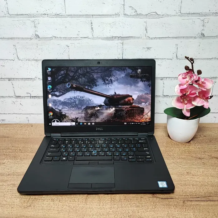 Ультрабук Б-клас Dell Latitude 5480 / 14" (1920x1080) TN / Intel Core i5-6300U (2 (4) ядра по 2.4 - 3.0 GHz) / 8 GB DDR4 / 128 GB SSD / Intel HD Graphic 520 / WebCam / HDMI б/в - зображення 2