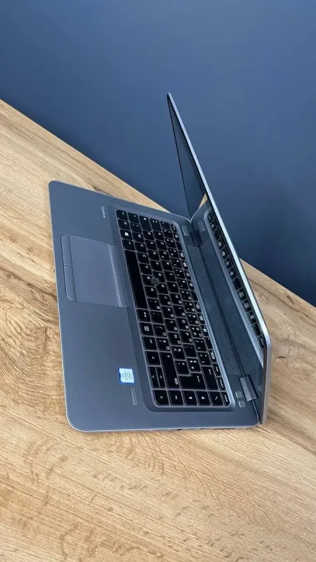 Ультрабук HP EliteBook 840 G3 / 14" (1920x1080) TN Touch / Intel Core i5-6300U (2 (4) ядра по 2.4 - 3.0 GHz) / 8 GB DDR4 / 128 GB SSD + 500 GB HDD / Intel HD Graphics 520 / WebCam / DisplayPort б/в - зображення 8