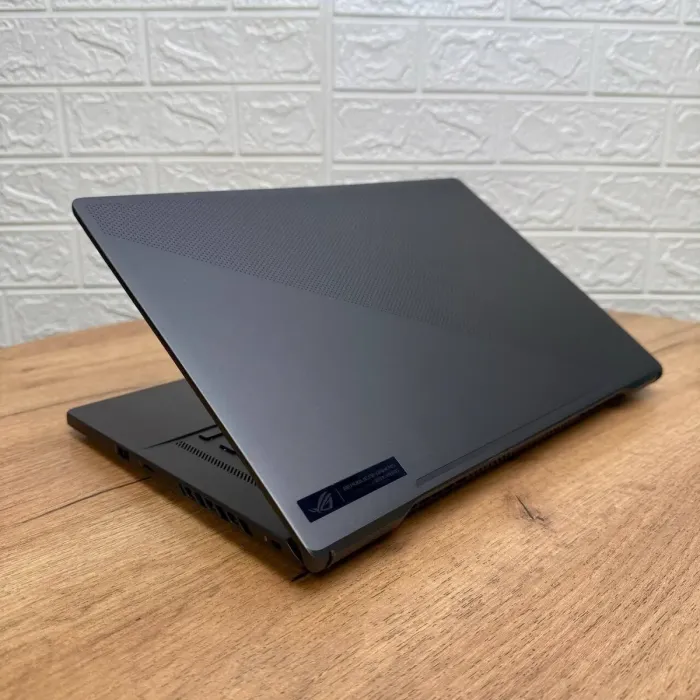 Ігровий ноутбук Asus ROG Zephyrus GA503RM / 15.6" (2560x1440) IPS / AMD Ryzen 9 6900HS (8 (16) ядер по 3.3 - 4.9 GHz) / 16 GB DDR5 / 512 GB SSD NVMe / nVidia GeForce RTX 3060, 6 GB GDDR6, 192-bit / WebCam б/в - зображення 6