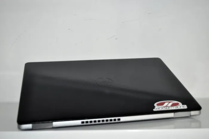 Ультрабук Б-клас Dell Inspiron 15 5593 / 15.6" (1920x1080) IPS / Intel Core i5-1035G1 (4 (8) ядер по 1.0 - 3.6 GHz) / 16 GB DDR4 / 512 GB SSD/ Intel UHD Graphics / WebCam / Windows 11 Pro б/в - зображення 13