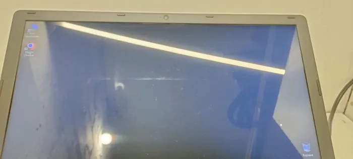 Ноутбук Б-класс Acer Aspire E1-572G / 15.6" TN / Core i3-4010U (2(4) ядра по 1.7GHz) / 8GB DDR3 / 240GB SSD / Radeon HD 8670M, 1GB DDR3/ WebCam б/в - зображення 4