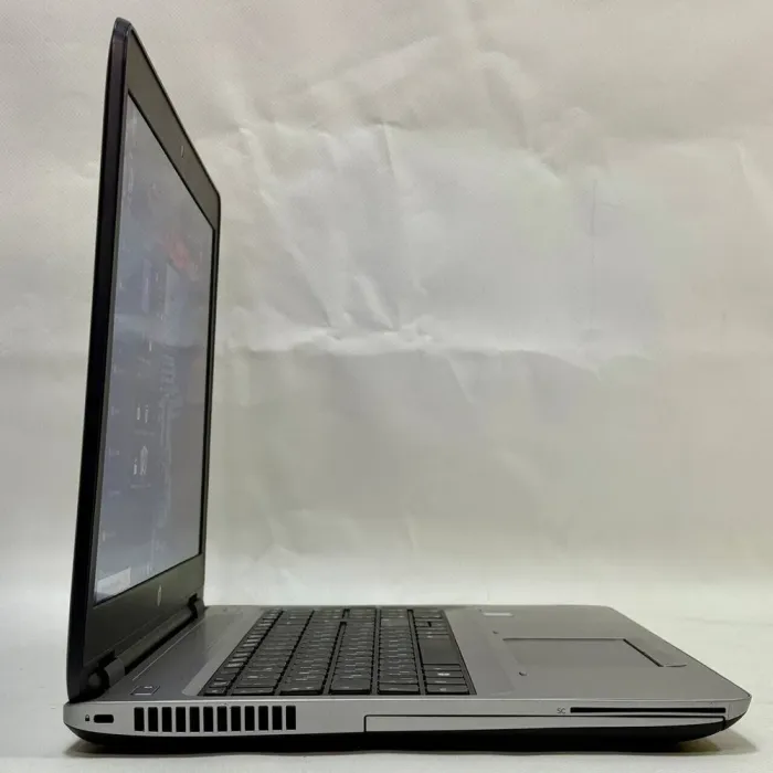 Ноутбук HP ProBook 650 G3 / 15.6" (1920x1080) TN / Intel Core i5-7200U (2 (4) ядра по 2.5 - 3.1 GHz) / 16 GB DDR4 / 256 GB SSD / Intel HD Graphics 620 / WebCam / Windows 10 Pro б/в - зображення 5