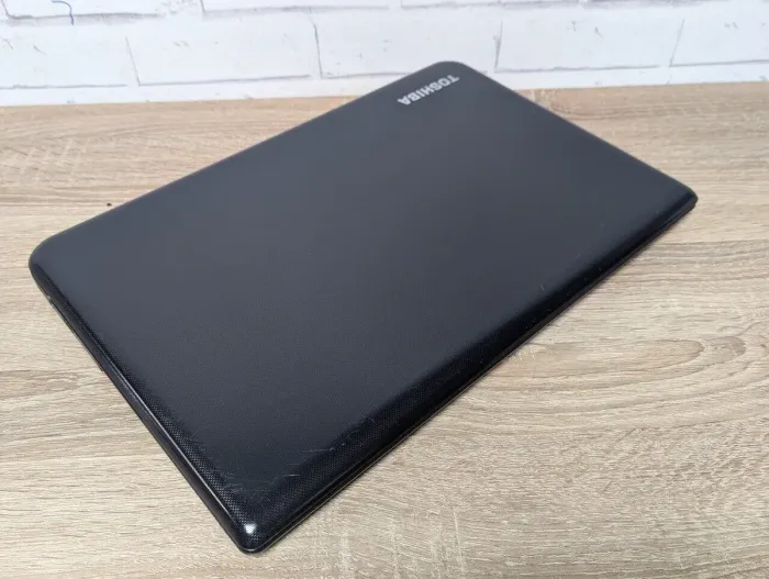 Ноутбук Б-клас Toshiba Satellite C70-B-140 / 17.3" (1600x900) TN / Intel Core i5-4210U (2 (4) ядра по 1.7 - 2.7 GHz) / 8 GB DDR3 / 256 GB SSD / Intel HD Graphics 4400 / WebCam / DVD-ROM б/в - зображення 7