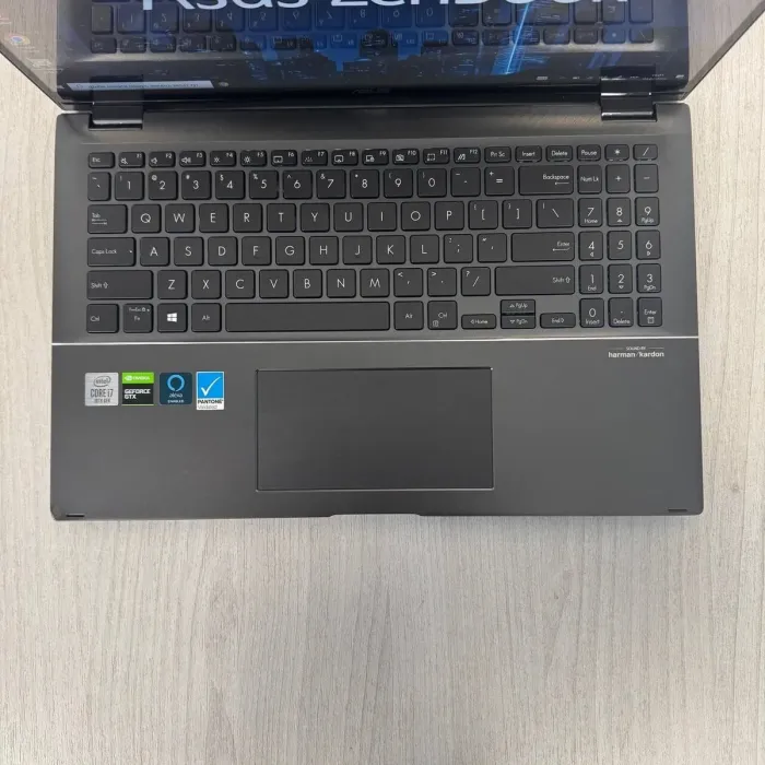 Ігровий ультрабук-трансформер Asus ZenBook Flip Q537FD / 15,6" (3840x2160) IPS Touch / Intel Core i7-10510U (4 (8) ядра по 1,8 - 4,9 ГГц) / 16 ГБ DDR4 / 512 ГБ SSD NVMe / nVidia GeForce GTX 1050 Max-Q, 4 ГБ GDDR5, 128-біт / Веб-камера б/в - зображення 3