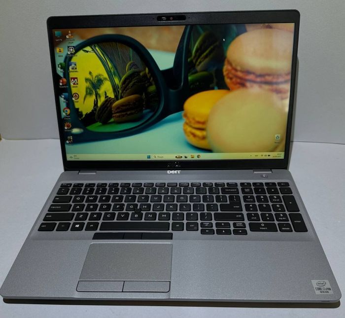 Ноутбук Б-клас Dell Latitude 5511 / 15.6" (1920x1080) IPS / Intel Core i7-10850H (6 (12) ядер по 2.7 - 5.1 GHz) / 16 GB DDR4 / 256 GB SSD / Intel UHD Graphics / WebCam / Win 11 Pro б/в - зображення 2