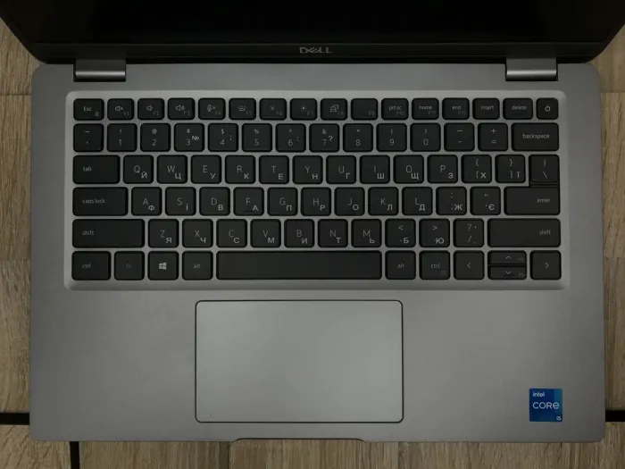 Ультрабук Б-клас Dell Latitude 5420 / 14" (1920x1080) IPS / Intel Core i5-1145G7 (4 (8) ядра по 2.6 - 4.4 GHz) / 16 GB DDR4 / 256 GB SSD / Intel Iris Xe Graphics / WebCam / Windows 10 лицензия б/в - зображення 4