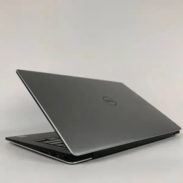 Ультрабук Dell XPS 13 9343 / 13.3" (1920x1080) IPS / Intel Core i5-5200U (2 (4) ядра по 2.2 - 2.7 GHz) / 8 GB DDR3 / 256 GB SSD / Intel HD Graphics 5500 / Mini Display Port б/в - зображення 7