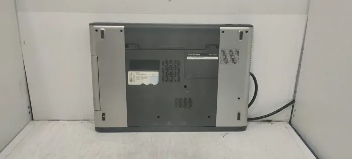 Ноутбук Dell Vostro 3550 / 15.6" (1366x768) TN / Intel Core i5-2520M (2 (4) ядра по 2.5 - 3.2 GHz) / 8 GB DDR3 / 500 GB HDD / AMD Radeon HD 6630M, 1 GB DDR3, 128-bit / WebCam / АКБ не тримає б/в - зображення 7