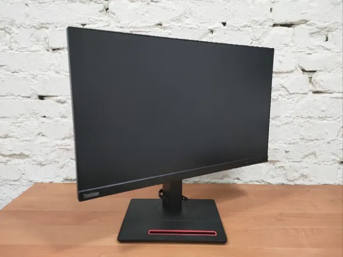 Монітор Lenovo ThinkVision P24q-20 / 24" (2560x1440) IPS / HDMI, DisplayPort, USB 3.1 / VESA 100x100 б/в - зображення 4