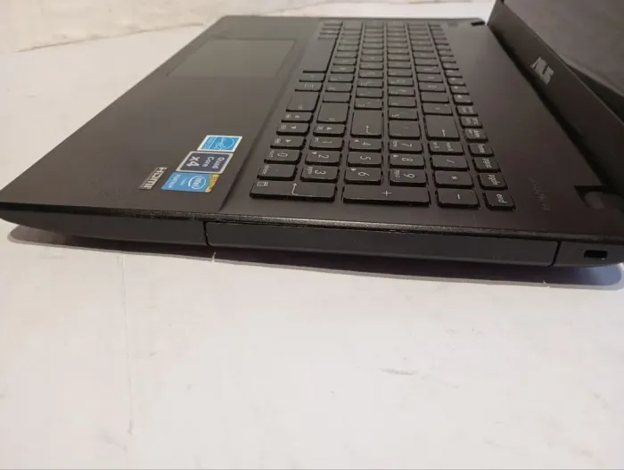 Ноутбук Б-клас Asus X551M / 15.6" (1366x768) TN / Intel Pentium N3530 (4 ядра по 2.16 - 2.58 GHz) / 8 GB DDR3 / 500 GB HDD / Intel HD Graphics / WebCam / АКБ не тримає б/в - зображення 5