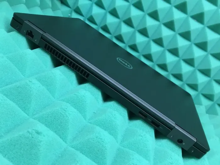 Ноутбук Б-клас Dell Latitude 5580 / 15.6" (1366x768) TN / Intel Core i5-7300U (2 (4) ядра по 2.6 - 3.5 GHz) / 8 GB DDR4 / 128 GB SSD / Intel HD Graphics 620 / HDMI / Windows 10 б/в - зображення 9