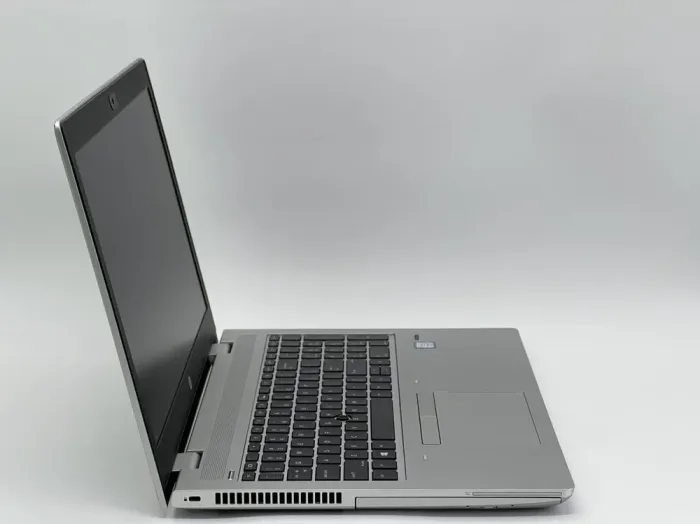 Ноутбук HP ProBook 650 G4 / 15.6" (1366x768) TN / Intel Core i5-8265U (4 (8) ядра по 1.6 - 3.9 GHz) / 8 GB DDR4 / 120 GB SSD / Intel HD Graphics 620 / WebCam б/в - зображення 3