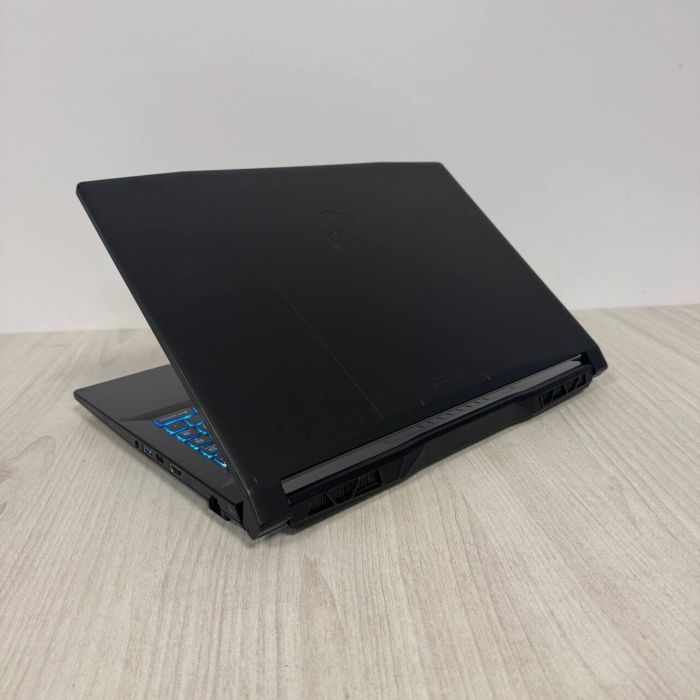 Ігровий ноутбук Б-класу MSI Katana 15 B13VFK / 15,6" (1920x1080) IPS / Intel Core i7-13620H (10 (16) ядер по 3,6 - 4,9 ГГц) / 16 ГБ DDR5 / 1000 ГБ SSD / nVidia GeForce RTX 4060, 8 ГБ GDDR6, 128-біт / WebCam б/в - зображення 6