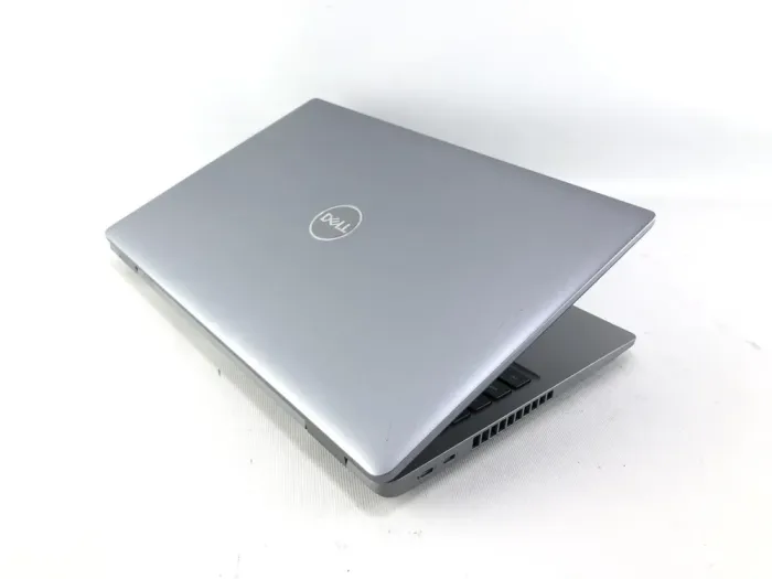 Ультрабук Dell Latitude 5520 / 15.6" (1920x1080) IPS / Intel Core i5-1135G7 (4 (8) ядра по 2.4 - 4.2 GHz) / 16 GB DDR4 / 240 GB SSD / Intel Iris Xe Graphics / WebCam б/в - зображення 4