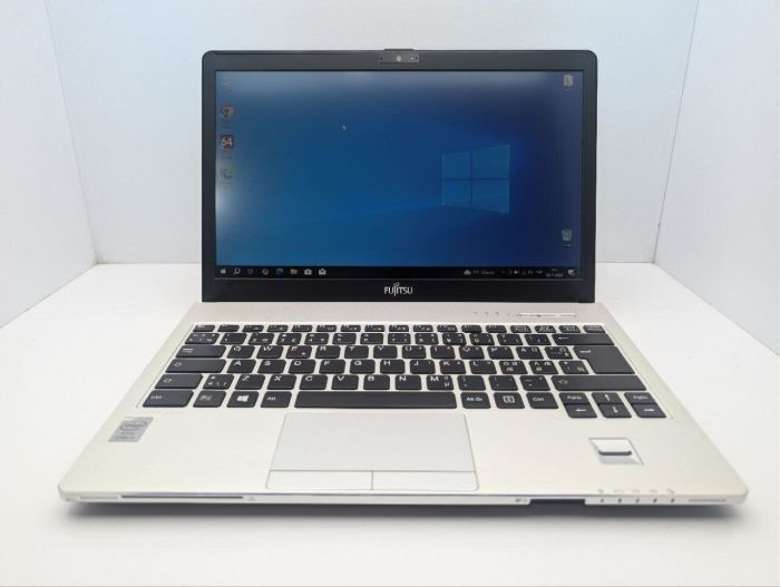 Ультрабук Fujitsu LifeBook S935 / 13.3" (1920x1080) IPS / Intel Core i5-5200U (2 (4) ядра 2.2 - 2.7 GHz) / 8 GB DDR3 / 256 GB SSD / Intel HD Graphics 5500 / WebCam б/в - изображение 2