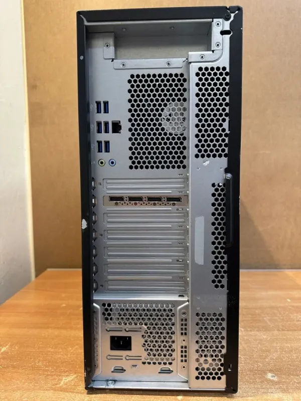 Робоча станція класу B Fujitsu Celsius M770n Tower / Intel Xeon W-2123 (4 (8) ядра по 3,6 - 3,9 ГГц) / 64 ГБ DDR4 / 512 ГБ SSD M.2 / nVidia Quadro P2000, 5 ГБ GDDR5, 160-біт / 450 Вт / DVD-ROM / DisplayPort б/в - зображення 3
