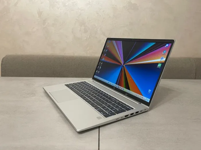 Ультрабук HP EliteBook 650 G9 / 15.6" (1920x1080) IPS / Intel Core i5-1245U (10 (12) ядер 3.3 - 4.4 GHz) / 16 GB DDR4 / 256 GB SSD M.2 / Intel Iris Xe Graphics / WebCam б/в - зображення 6