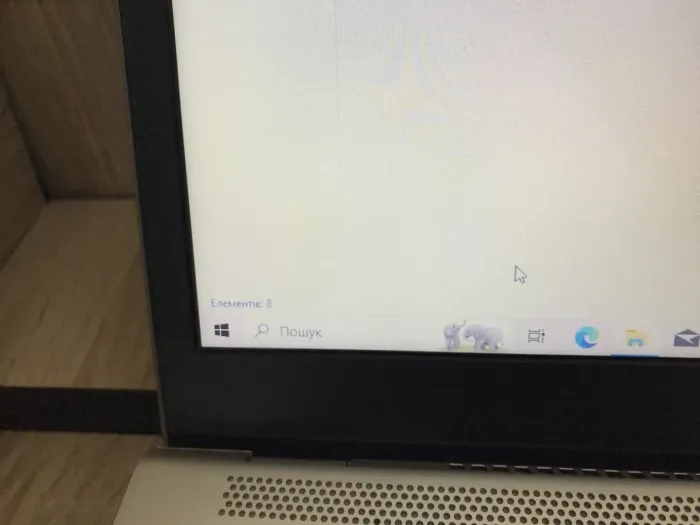 Ультрабук Б-клас HP Pavilion 14-bk091st / 14" (1366x768) TN / Intel Core i5-7200U (2 (4) ядра по 2.5 - 3.1 GHz) / 8 GB DDR4 / 256 GB SSD / Intel HD Graphics 620 / WebCam б/в - зображення 4