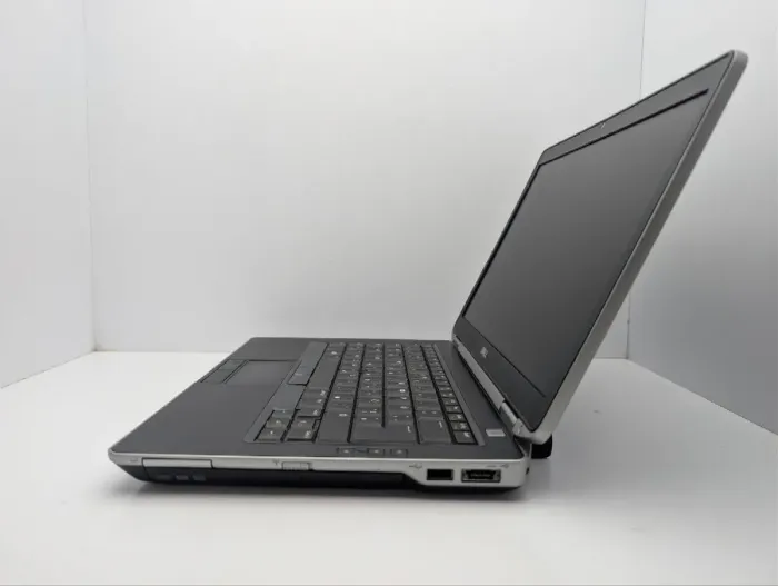 Ноутбук Dell Latitude E6420 / 14" (1600x900) TN / Intel Core i5-2520M (2 (4) ядра по 2.5 - 3.2 GHz) / 8 GB DDR3 / 120 GB SSD / Intel HD Graphics 3000 / WebCam / DVD-ROM б/в - зображення 6