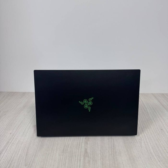 Ігровий ноутбук Razer Blade 15 RZ09-0369 / 15,6" (1920x1080) IPS / Intel Core i7-10750H (6 (12) ядер по 2,6 - 5,0 ГГц) / 16 ГБ DDR4 / 512 ГБ SSD NVMe / nVidia GeForce RTX 3070, 6 ГБ GDDR6, 256-біт / Веб-камера б/в - зображення 9