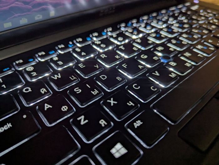 Ультрабук Dell Latitude 7480 / 14" (1366x768) TN / Intel Core i5-7300U (2 (4) ядра по 2.6 - 3.5 GHz) / 8 GB DDR4 / 256 GB SSD / Intel HD Graphics 620 / WebCam / HDMI / Windows 10 б/в - зображення 6