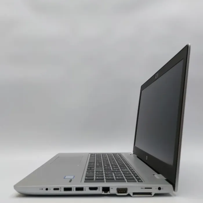 Ноутбук HP ProBook 650 G4 / 15.6" (1920x1080) IPS / Intel Core i5-8250U (4 (8) ядра по 1.6 - 3.4 GHz) / 16 GB DDR4 / 256 GB SSD / Intel HD Graphics 620 / WebCam б/в - зображення 5