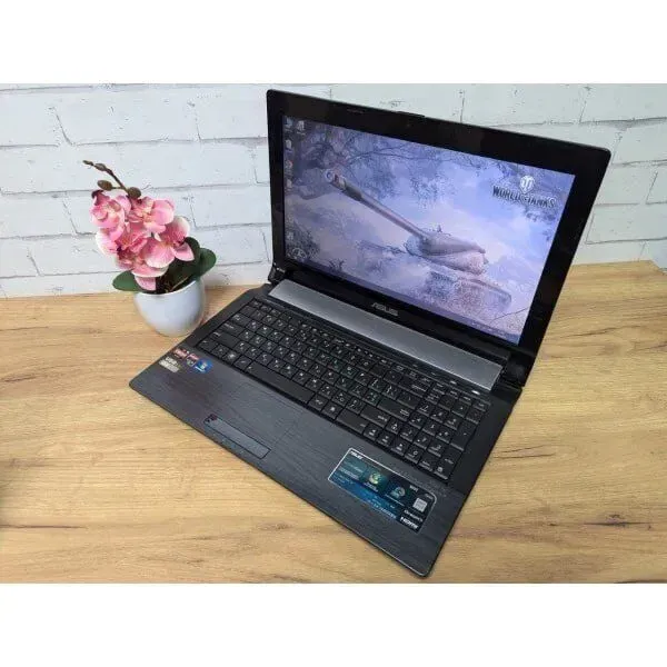 Ноутбук Asus N53T / 15.6" (1366x768) TN / AMD A6-3420M (4 ядра по 1.5 - 2.4 GHz) / 8 GB DDR3 / 256 GB SSD / AMD Radeon HD 7610M, 2 GB GDDR3, 128-bit / WebCam / DVD-ROM б/в - зображення 6