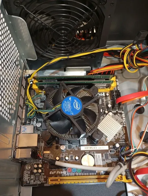 ПК Patriot Tower / Intel Core i5-4690 (4 ядра по 3.5 - 3.9 GHz) / 8 GB DDR3 / 240 GB SSD + 400 GB HDD / Intel HD Graphics 4600 / 400W б/в - зображення 7