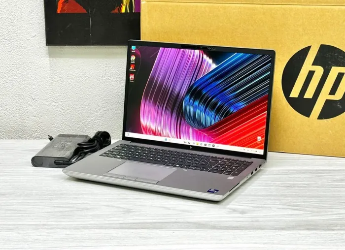 Мобільна робоча станція HP ZBook Firefly 16 G11 / 16" (3840x2400) IPS / Intel Core i9-14900HX (24 (32) ядра по 1.6 - 5.8 GHz) / 32 GB DDR5 / 1000 GB SSD M.2 / nVidia RTX 3500 Ada Generation, 12 GB GDDR6, 192-bit / WebCam / Win 11 Pro - зображення 4