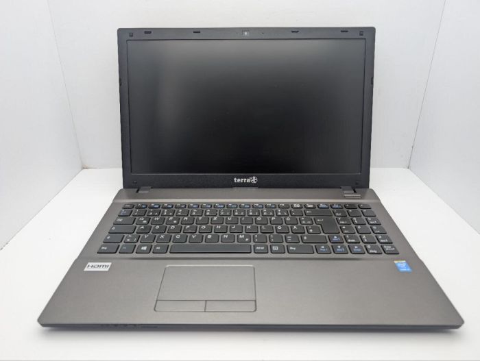 Ноутбук Terra Mobile 1529H / 15.6" (1366x768) TN / Intel Core i5-4210M (2 (4) ядра по 2.6 - 3.2 GHz) / 8 GB DDR3 / 500 GB HDD / Intel HD Graphics 4600 / WebCam / DVD-ROM б/в - зображення 3