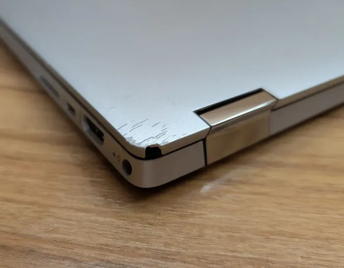 Ноутбук-трансформер Б-клас HP Pavilion x360 15-dg1052nr / 15.6" (1920x1080) IPS Touch / Intel Core i5-10210U (4 (8) ядра по 1.6 - 4.2 GHz) / 16 GB DDR4 / 512 GB SSD / Intel UHD Graphics / WebCam / Windows 10 б/в - зображення 3